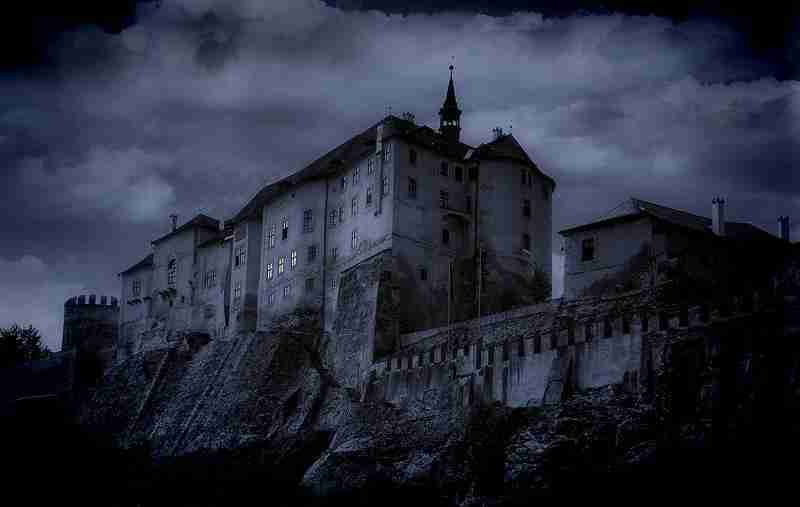 内蒙古工业职业学院校花殷清欢